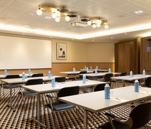 Host Your Seminar at Le Parchamp Hotel in Boulogne